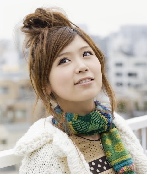Biodata Ayaka Hirahara, Putri Keluarga Musisi