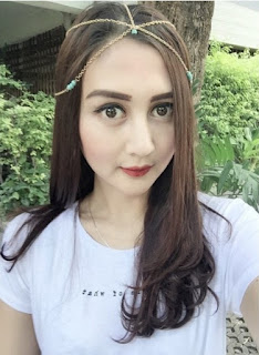 Foto bugil revita - Cain & Daniels, Puty revita dan nikita mirzani digerebek bugil, Lapor Polisi Terkait Prostitusi Artis, Kartika Putri Ingin