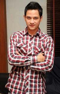 Lucky Perdana - Wikipedia bahasa Indonesia, ensiklopedia, Profil dan Biodata Lucky Perdana | Biodata Lengkap Artis, KUMPULAN FOTO LUCKY PERDANA DAN BIODATA