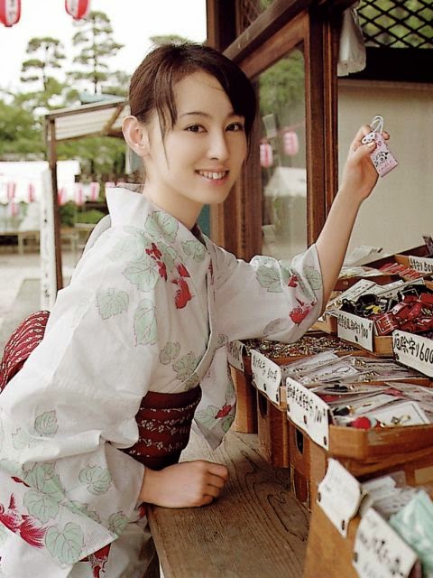 Biodata Rina Akiyama, Kontestan Jepang Idol