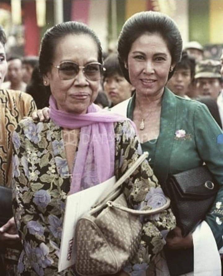 Wolly Sutinah & Aminah Cendrakasih