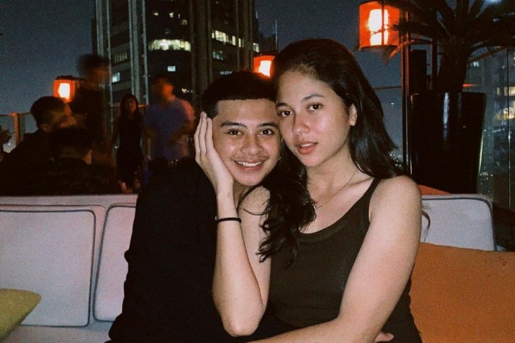 10 Momen Intim Bastian Steel & Sitha Marino