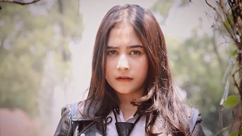 Prilly Latuconsina